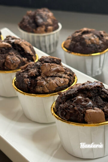 banana chocolate muffin