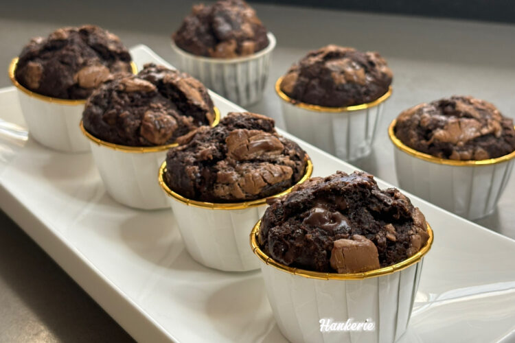 banana chocolate muffin