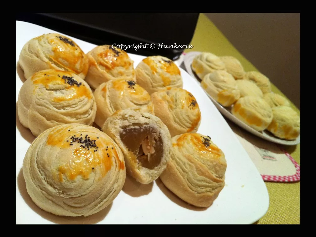 Teochew Spiral Mooncake (Natural Pandan flavour)