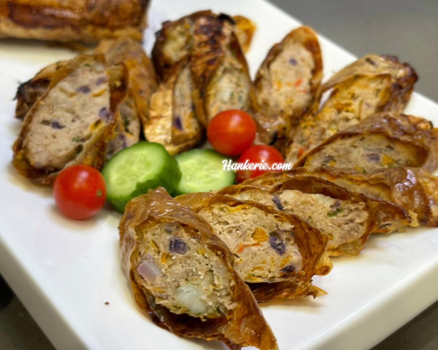 How to Make Malaysian Ngoh Hiang (Five-Spice Meat Roll) 五香肉卷 for Chinese New Year