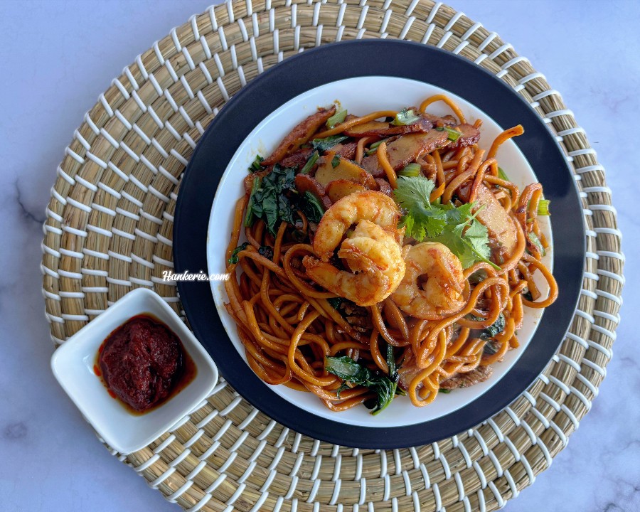 EASY Malaysian-Style Fried Noodles at Home | Weeknight Dinner Recipe