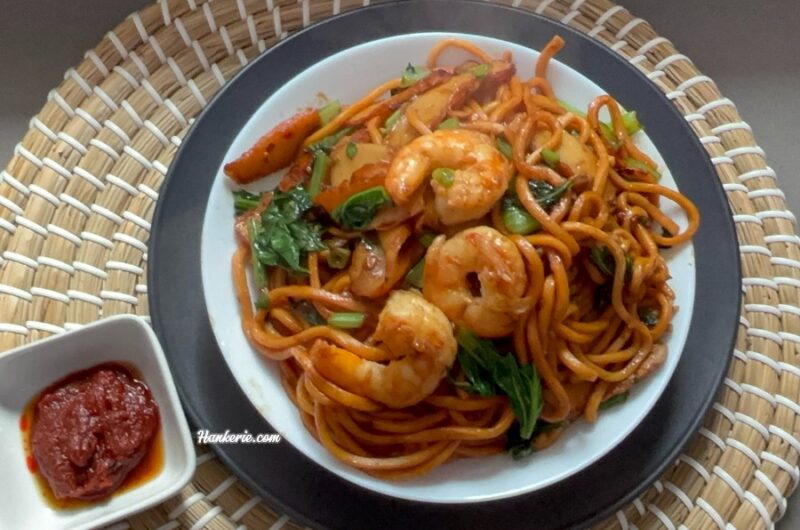 EASY Malaysian-Style Fried Noodles at Home | Weeknight Dinner Recipe