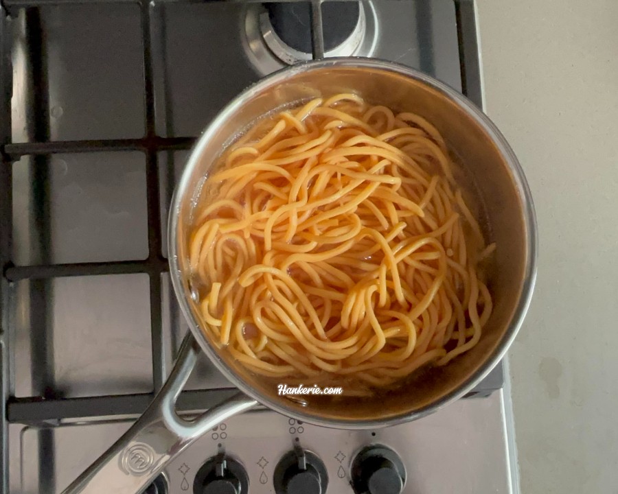 EASY Malaysian-Style Fried Noodles at Home | Weeknight Dinner Recipe 9 Fried Hokkien Noodles