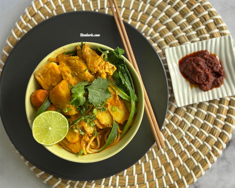 A Symphony of Spices: How Leftover Curry Transformed My Noodle World