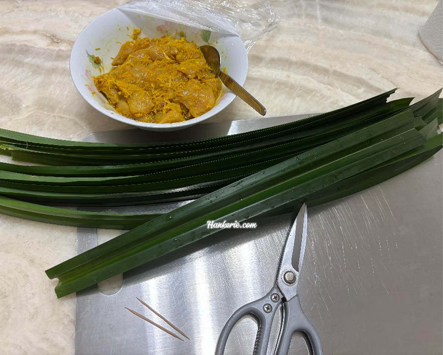 How to Make Malaysian-Style Pandan Chicken 11 Crispy Malaysian Styled Pandan Chicken