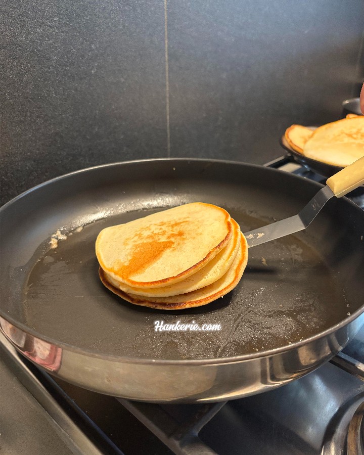 Fluffy Sourdough Pancakes