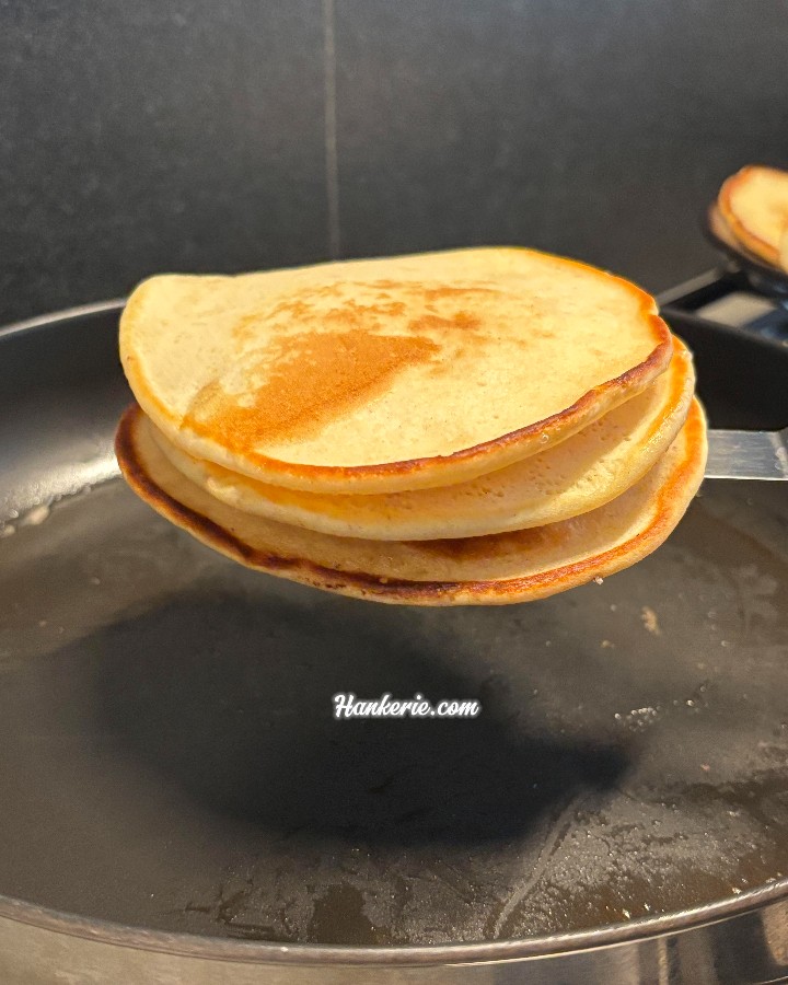 Fluffy Sourdough Pancakes