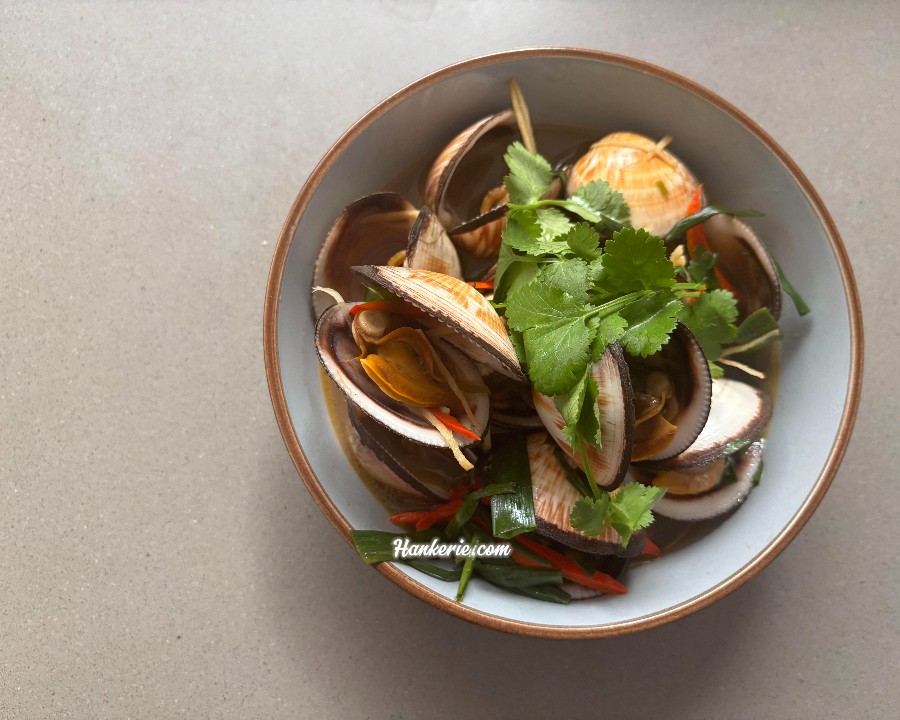 Malaysian-Style Stir-Fried Golden Clams (Lala)